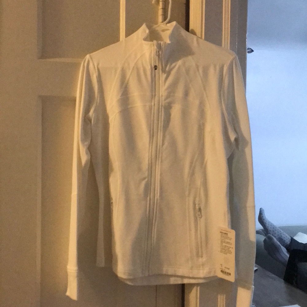 Pristine Lululemon White Define Jacket NWT